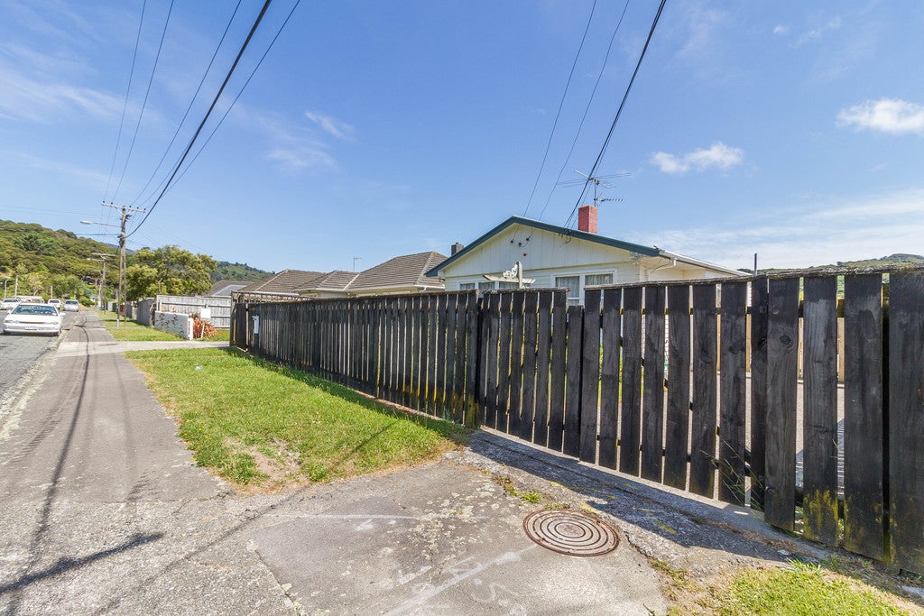 12 McKillop Street, Wainuiomata, Lower Hutt - Carousel 19