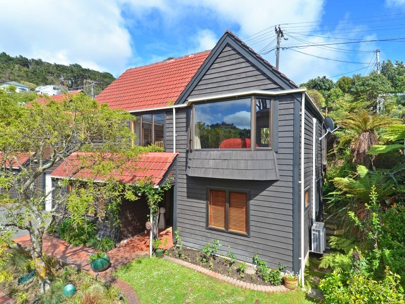 4/8 Roscoe Terrace, Wadestown, Wellington - Carousel 2