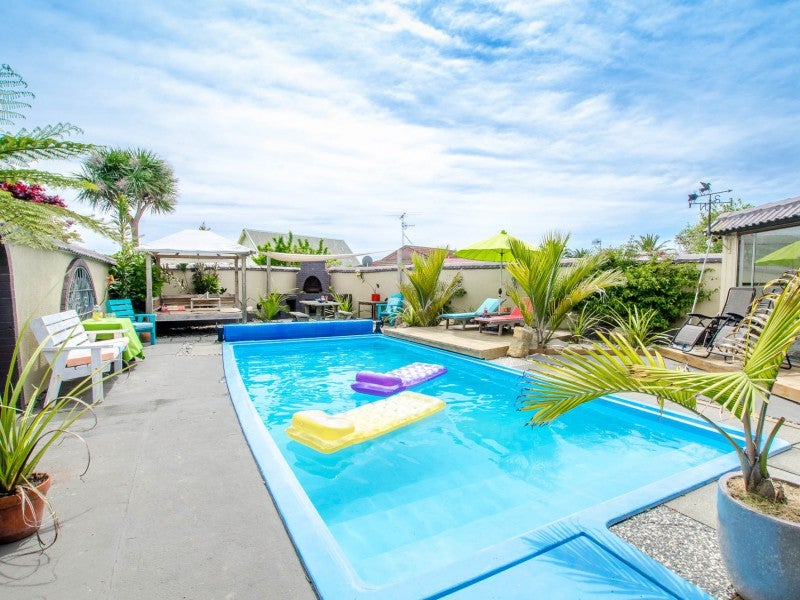 46 Rewarewa Crescent, Waikanae - Carousel 1