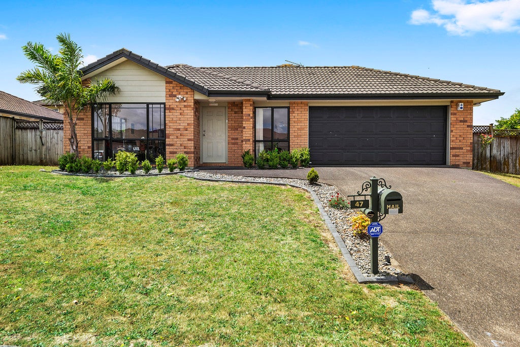 47 Magic Way, Randwick Park, Auckland - Carousel 1