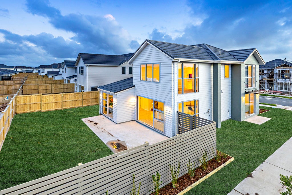 17 Flight Place, Takanini, Auckland - Carousel 1