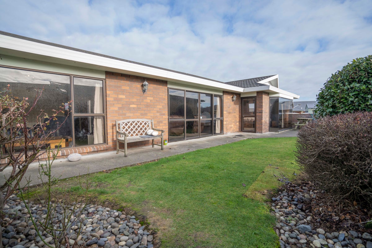 4 Orkney Street, Waikiwi, Invercargill - Carousel 1
