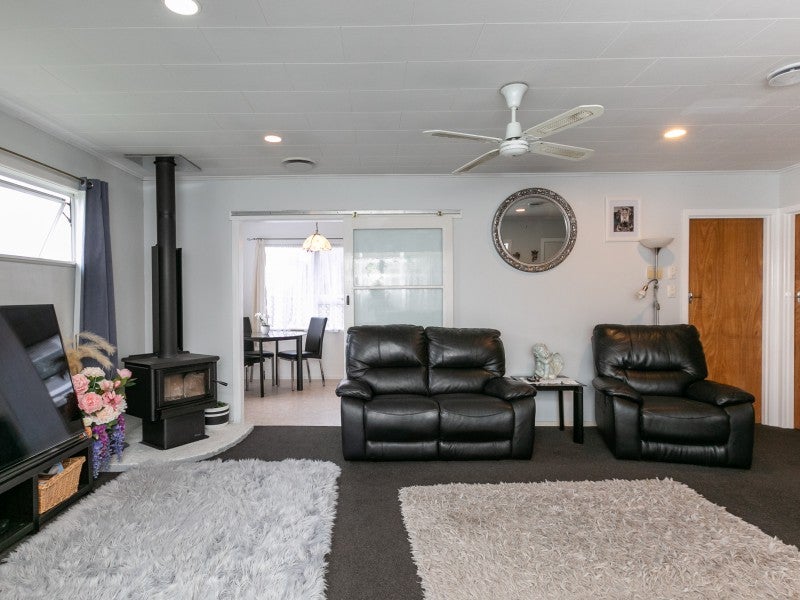 52 Downing Avenue, Pirimai, Napier - Carousel 2