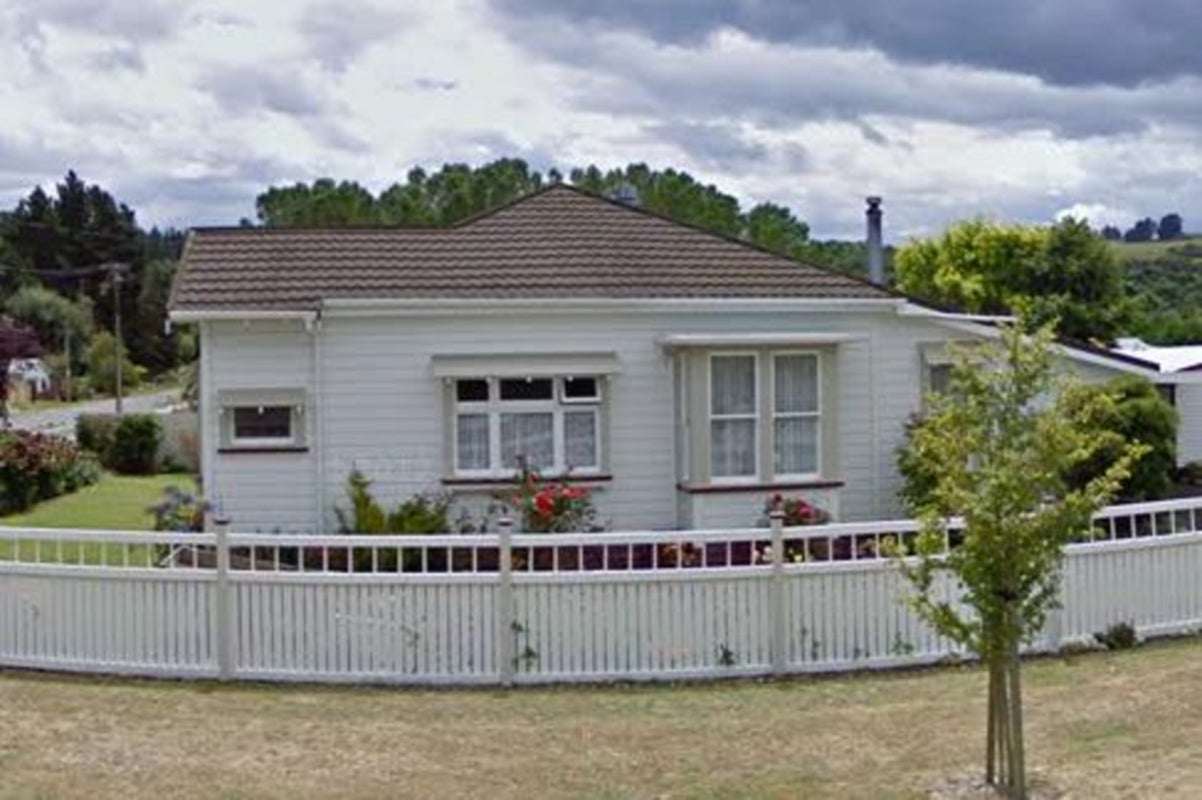 42 Field Street, Aramoho, Whanganui - Carousel 14