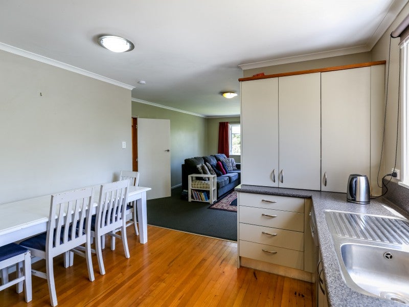 5 Upjohn Street, Brooklands, New Plymouth - Carousel 2