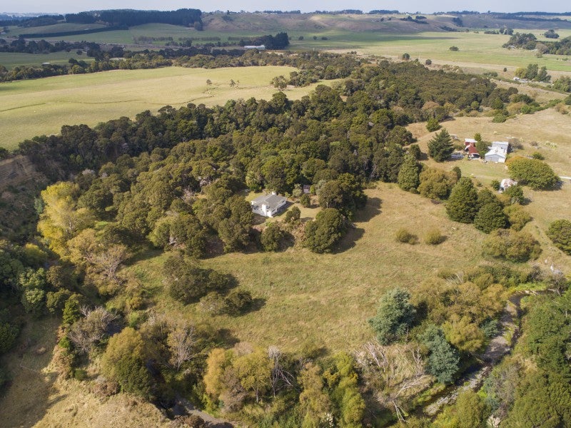 1498 Halcombe Road, Halcombe, Feilding - Carousel 1