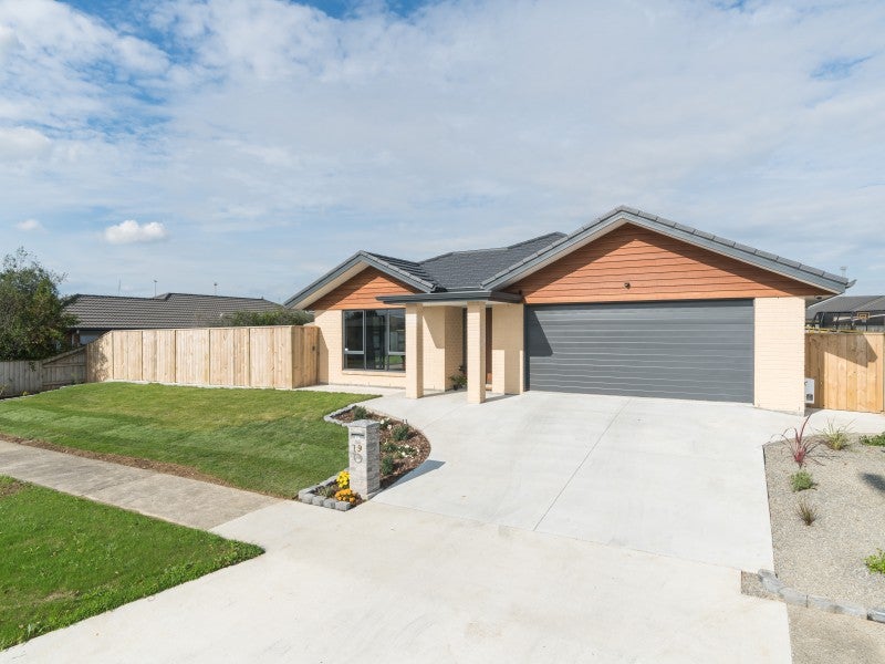 79 Fairs Road, Milson, Palmerston North - Carousel 1