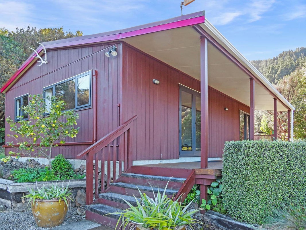 1556C Akatarawa Road, Akatarawa Valley, Upper Hutt - Carousel 1