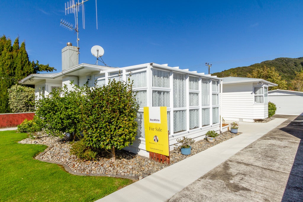 37 Karamu Crescent, Wainuiomata, Lower Hutt - Carousel 20