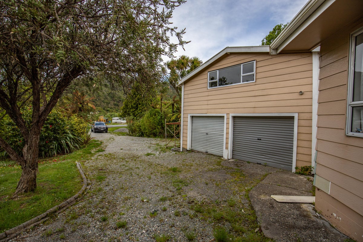 755 Taylorville Road, Taylorville, Greymouth - Carousel 19