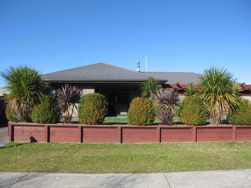 23 Heaphy Place, Pukehangi, Rotorua - Carousel 1