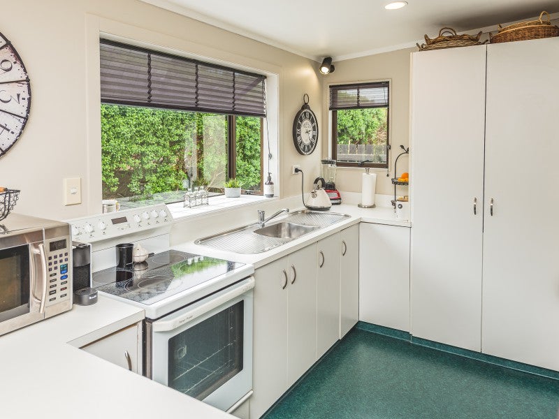 4 Bastia Avenue, Bastia Hill, Whanganui - Carousel 2