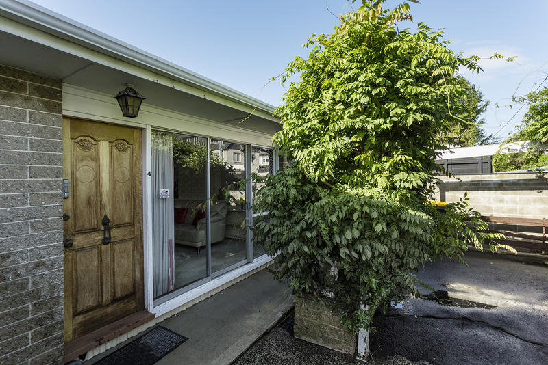 4/2 Brent Street, Maori Hill, Dunedin - Carousel 2