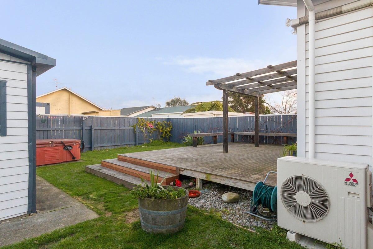 5 Kiwi Street, Alicetown, Lower Hutt - Carousel 14