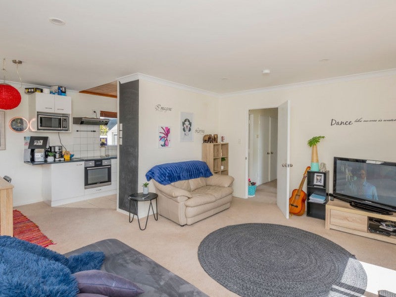 88A Hillcrest Road, Raumati Beach, Paraparaumu - Carousel 1