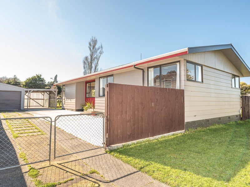 59 Hackett Street, Whanganui East, Whanganui - Carousel 1