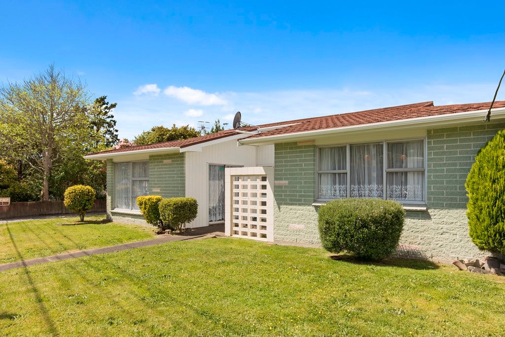 201 Stokes Valley RD, STOKES VALLEY, LOWER HUTT - Carousel 16