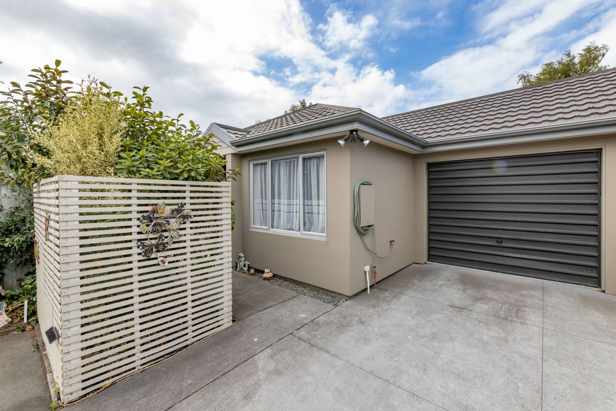 4/16 Belfast Road, Belfast, Christchurch - Carousel 2