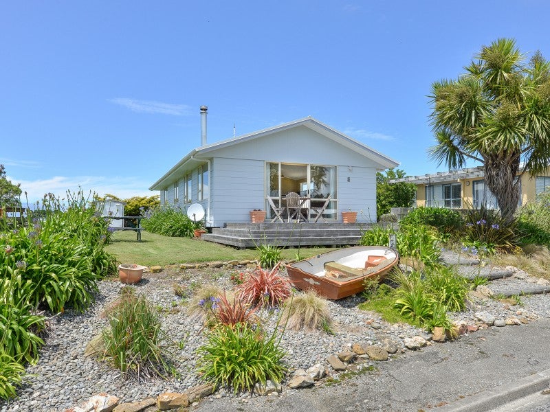 31 Guthrie Crescent, Castlepoint - Carousel 8