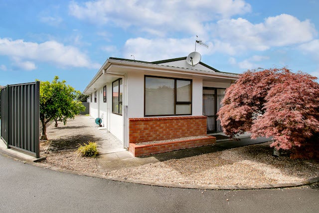 3/21 WHITE STreet, TARADALE, NAPIER - Carousel 2