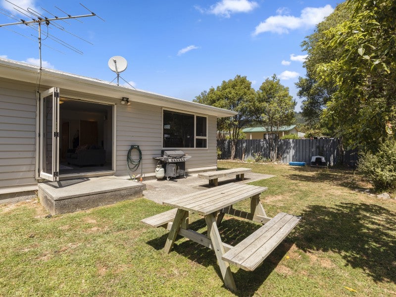 38B Blue Mountains Road, Silverstream, Upper Hutt - Carousel 1