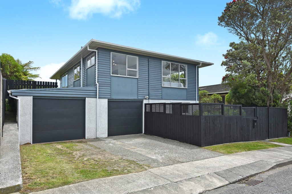 71 Baylands Drive, Newlands, Wellington - Carousel 1