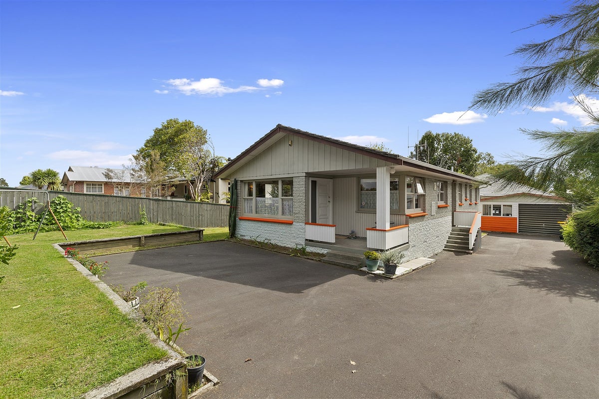 75 Boundary Road, Claudelands, Hamilton - Carousel 1