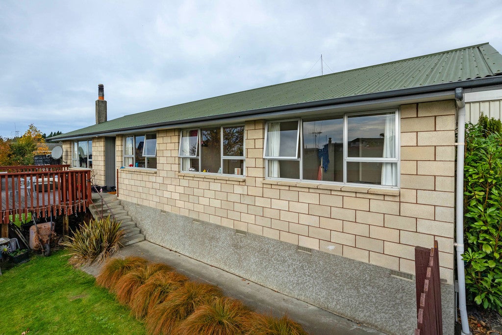 11 Tasman Street, Oceanview, Timaru - Carousel 1