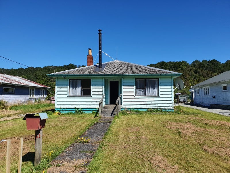 50 Oxford Street, Taylorville, Greymouth - Carousel 1