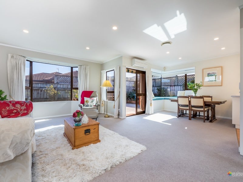 2/36 Ariki Street, Boulcott, Lower Hutt - Carousel 2