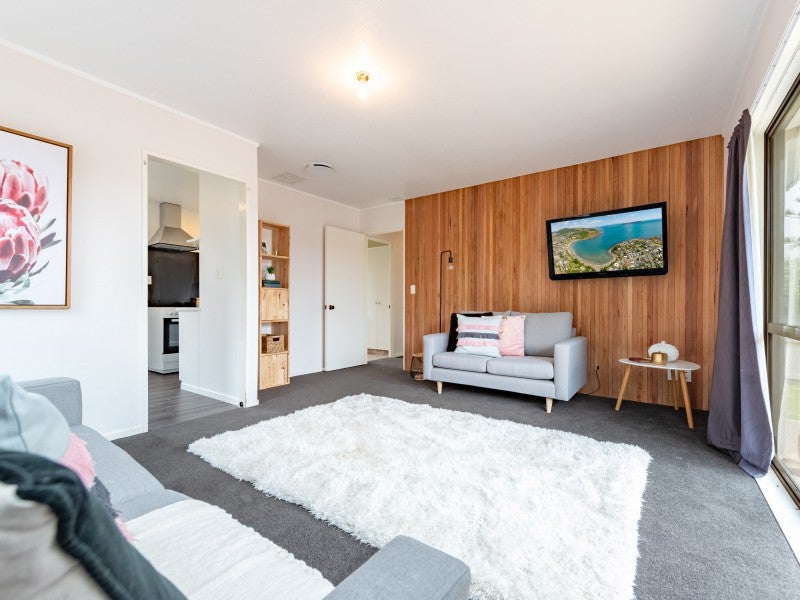 30B DIMOCK ST, TITAHI BAY, PORIRUA - Carousel 2