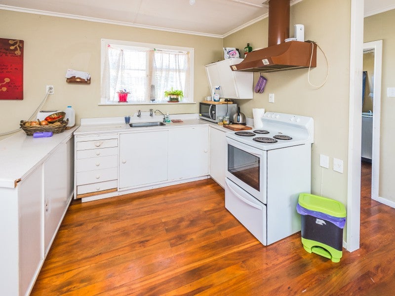 45 Thatcher Street, Castlecliff, Whanganui - Carousel 2