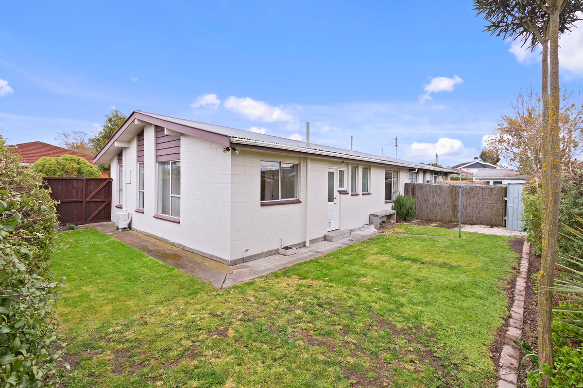 2/4 Deejay Lane, Spreydon, Christchurch - Carousel 9