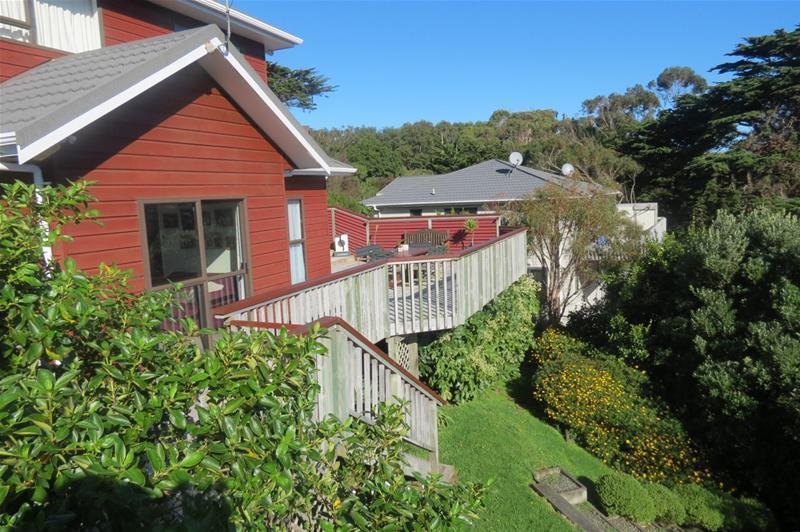 26 Ronald Woolf Place, Churton Park, Wellington - Carousel 2