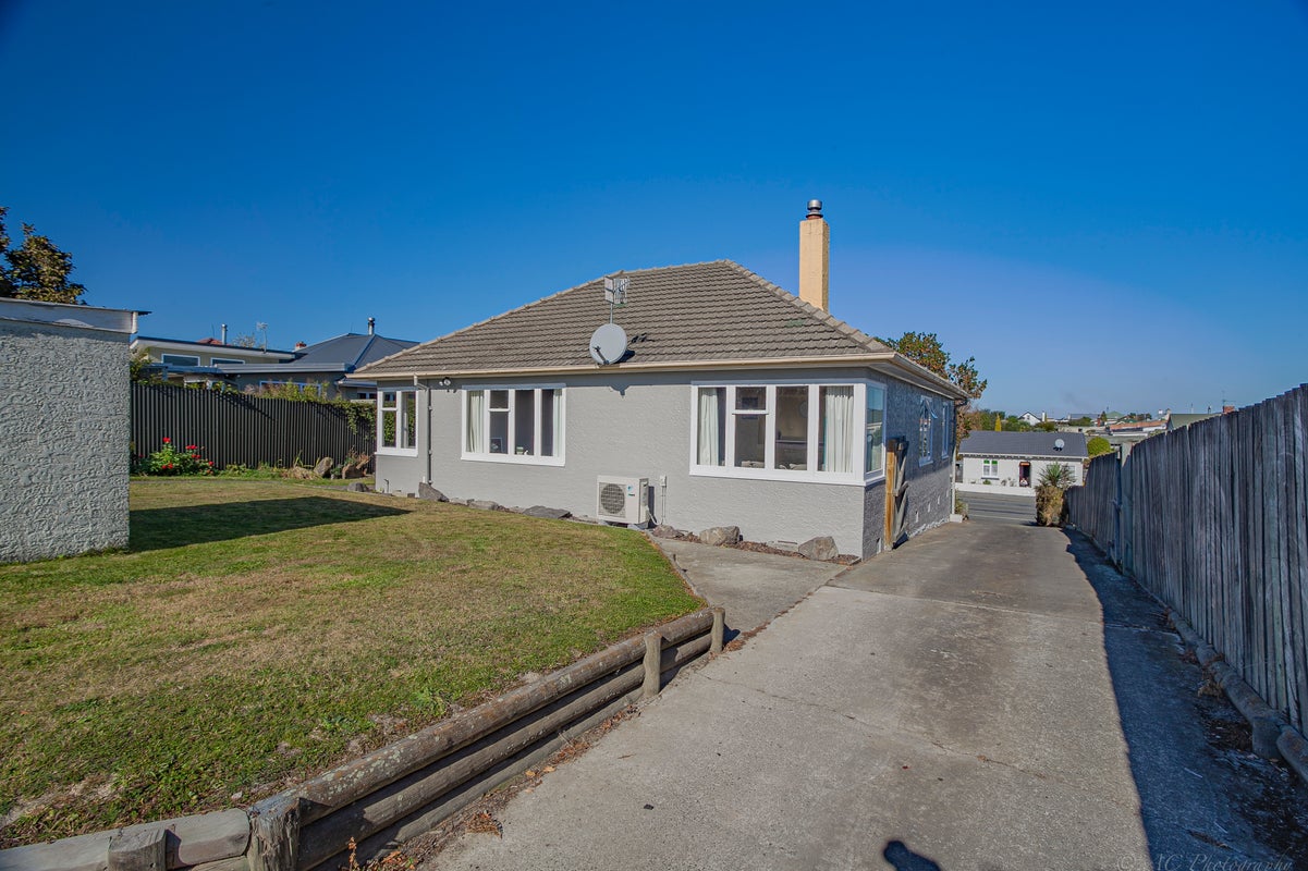 11 Hassall Street, Parkside, Timaru - Carousel 1