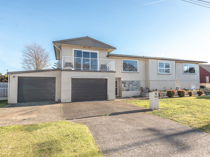 3 Somerset Road, Springvale, Whanganui - Carousel 1