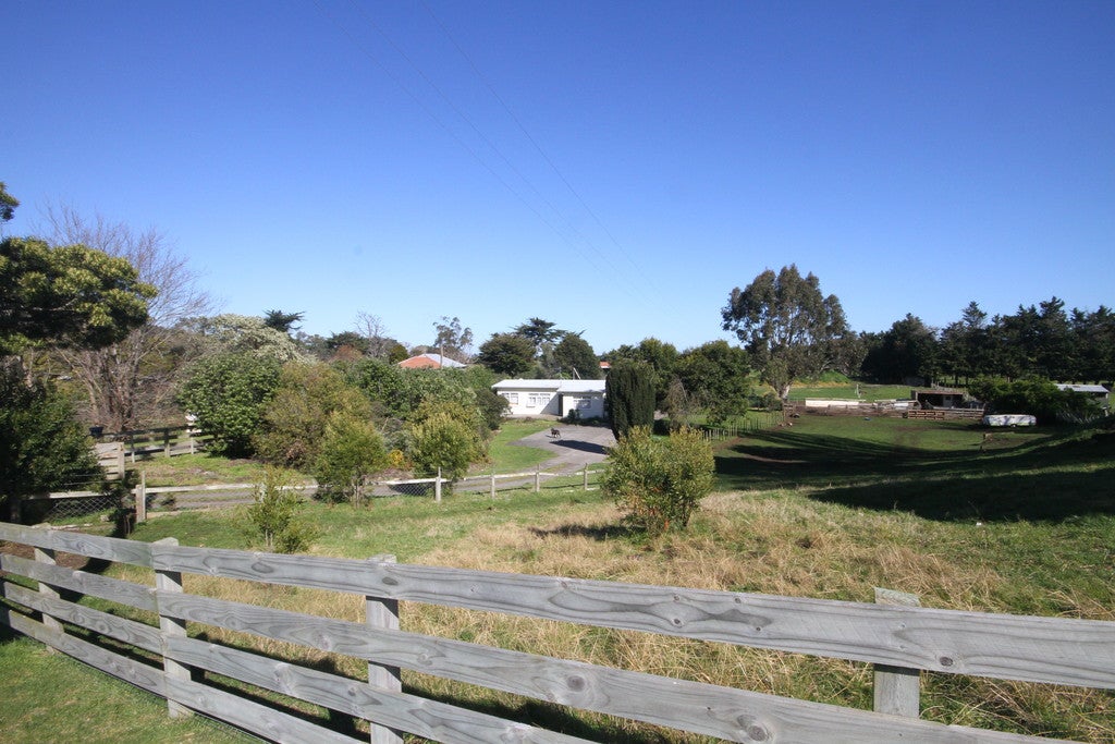 21 Belmont Road, Westmere, Whanganui - Carousel 1