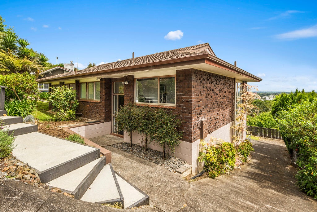 14 Brooke Road, Red Hill, Papakura - Carousel 1