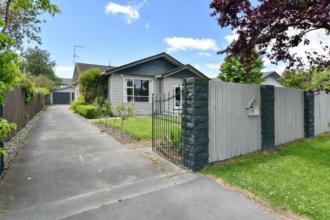 30 Lindsay Street, St Albans, Christchurch - Carousel 1