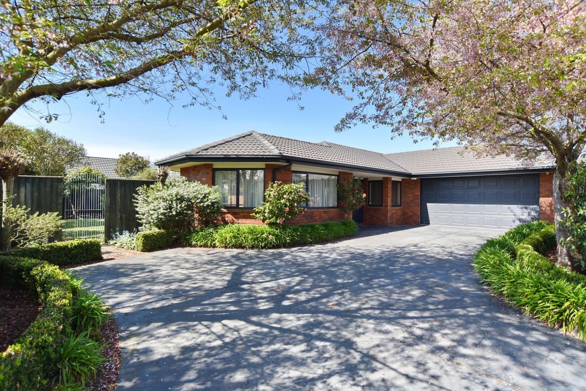 77 O'Neill Avenue, Northwood, Christchurch - Carousel 1