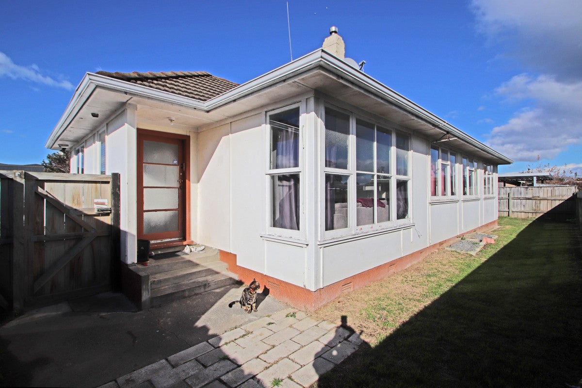 32 Kelvin Road, Maraenui, Napier - Carousel 1