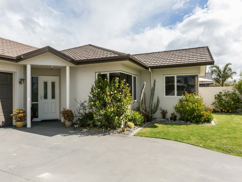5 Pacific Avenue, Poraiti, Napier - Carousel 1