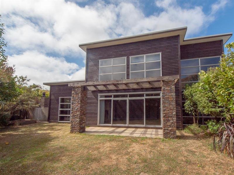 1 Moston Grove, Churton Park, Wellington - Carousel 1