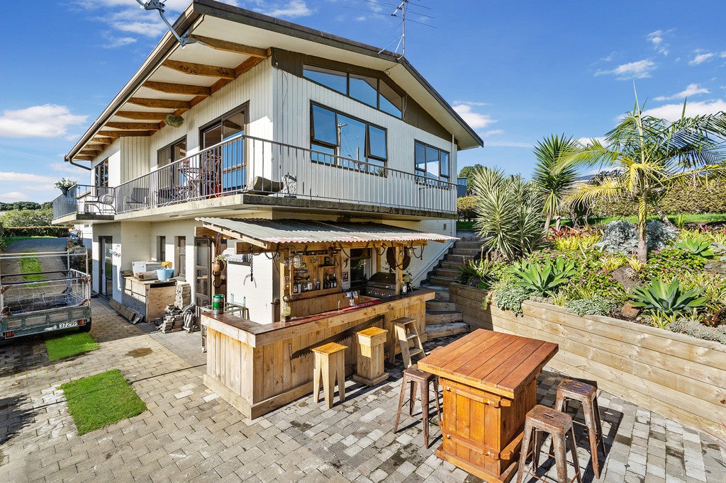 2 Alexander Avenue, Maraetai, Auckland - Carousel 2