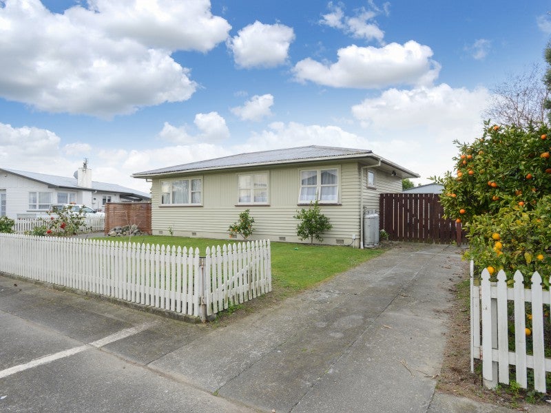 12 Ireland Place, Pirimai, Napier - Carousel 2