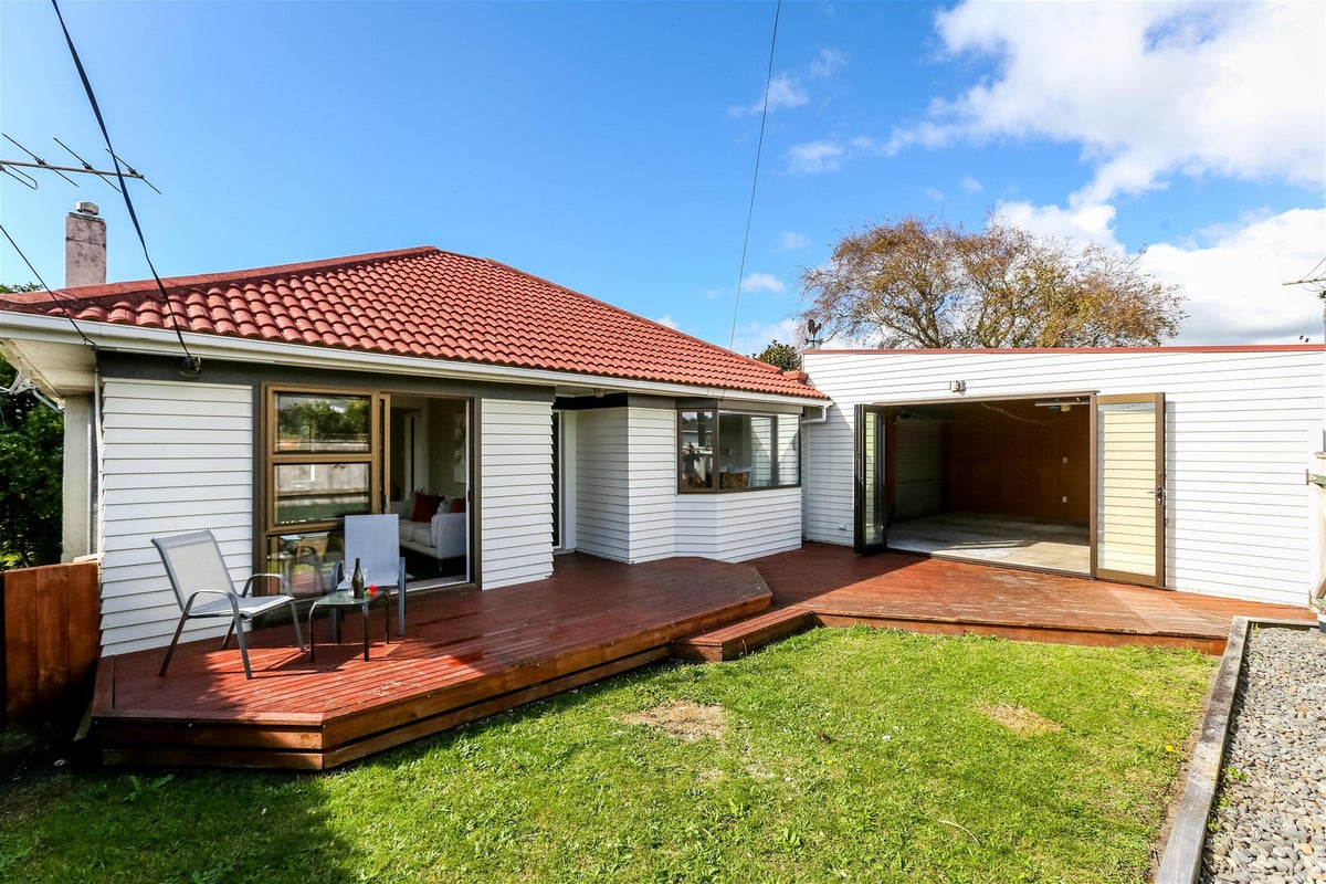 35 Tokomaru Street, Welbourn, New Plymouth - Carousel 28