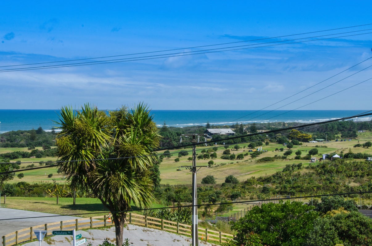 280G Motutara Road, Muriwai, Waimauku - Carousel 1