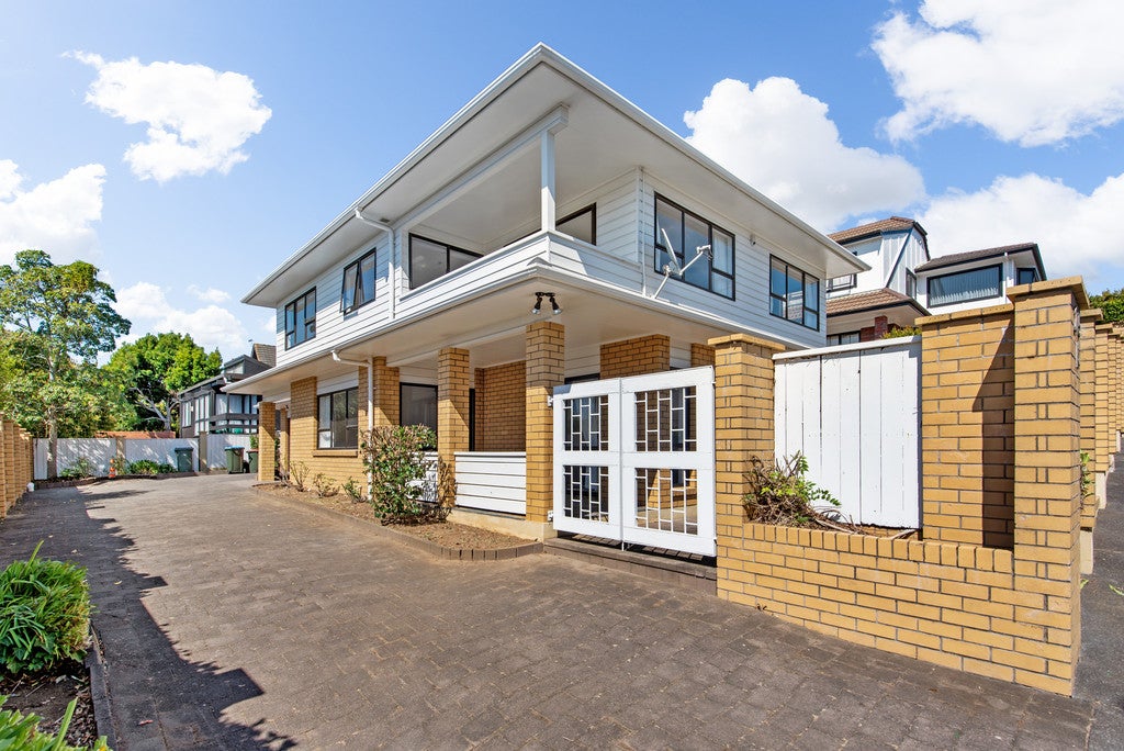 215A Victoria Avenue, Remuera, Auckland - Carousel 1
