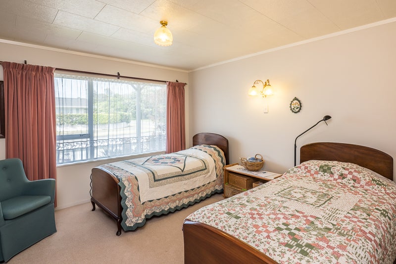 60 Rewarewa Crescent, Waikanae - Carousel 23