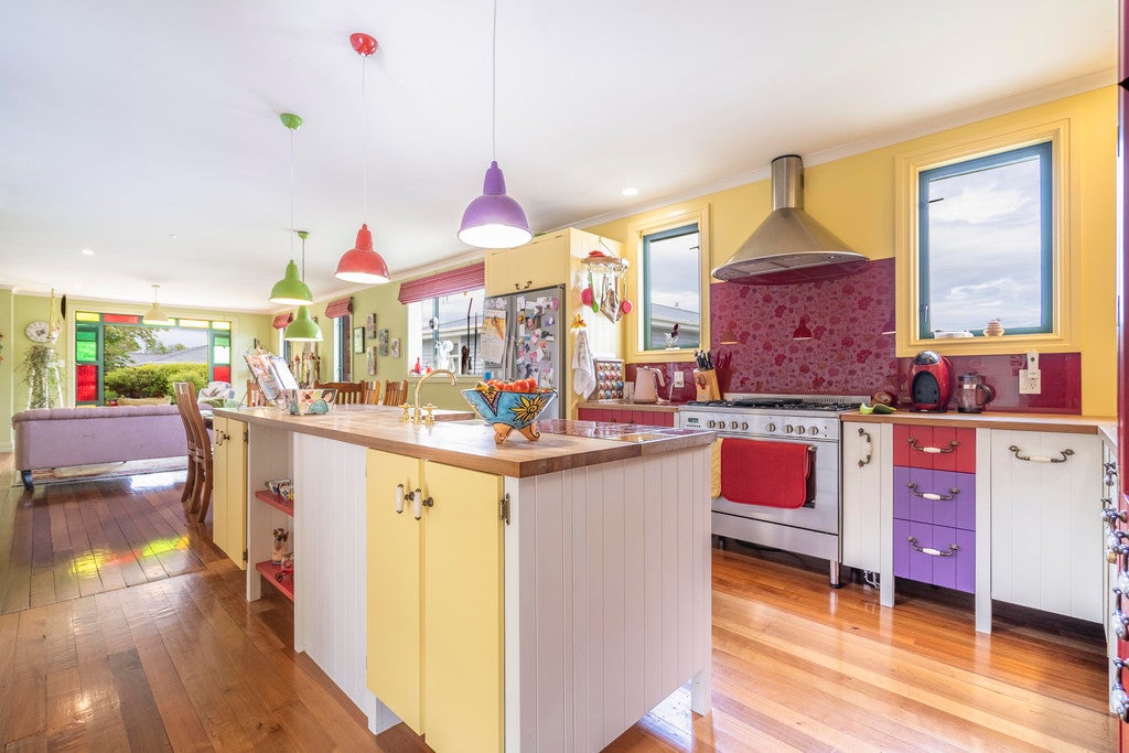 18 Fraser Street, Waikiwi, Invercargill - Carousel 2